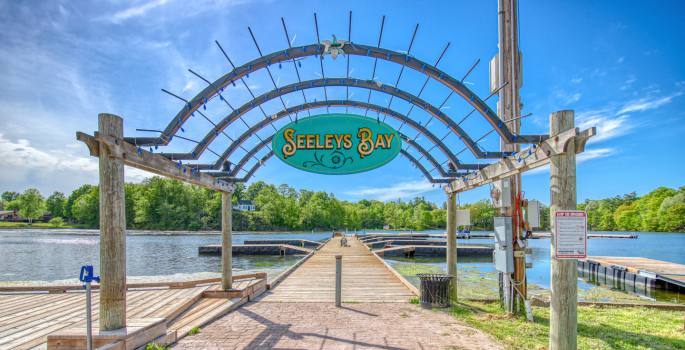 Seeley's Bay Harbour